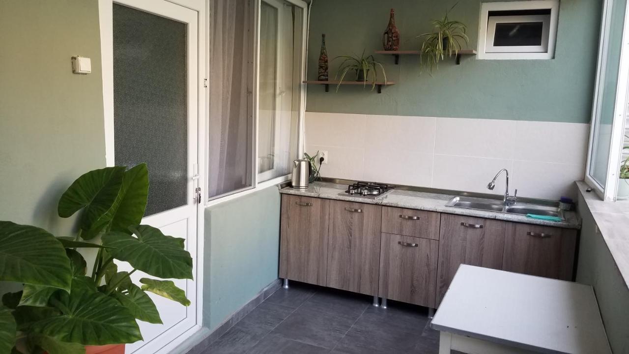 Guest House Green Rose 보르조미 외부 사진