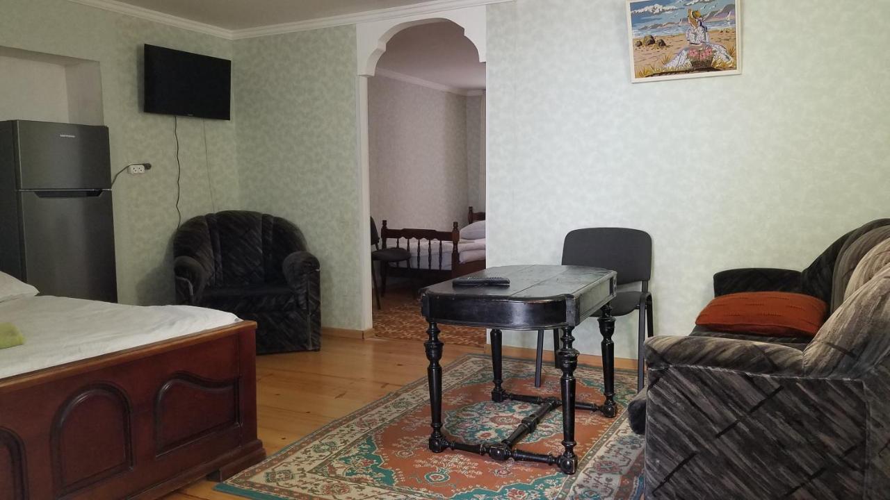 Guest House Green Rose 보르조미 외부 사진