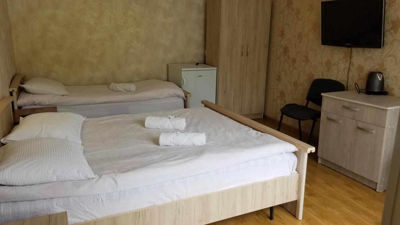 Guest House Green Rose 보르조미 외부 사진